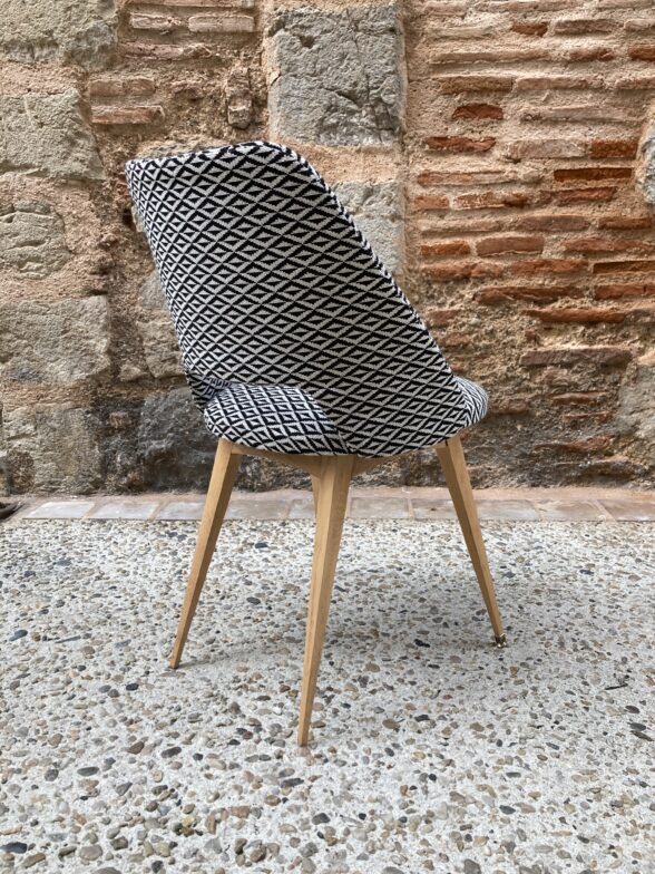 Chaise tonneau Origami