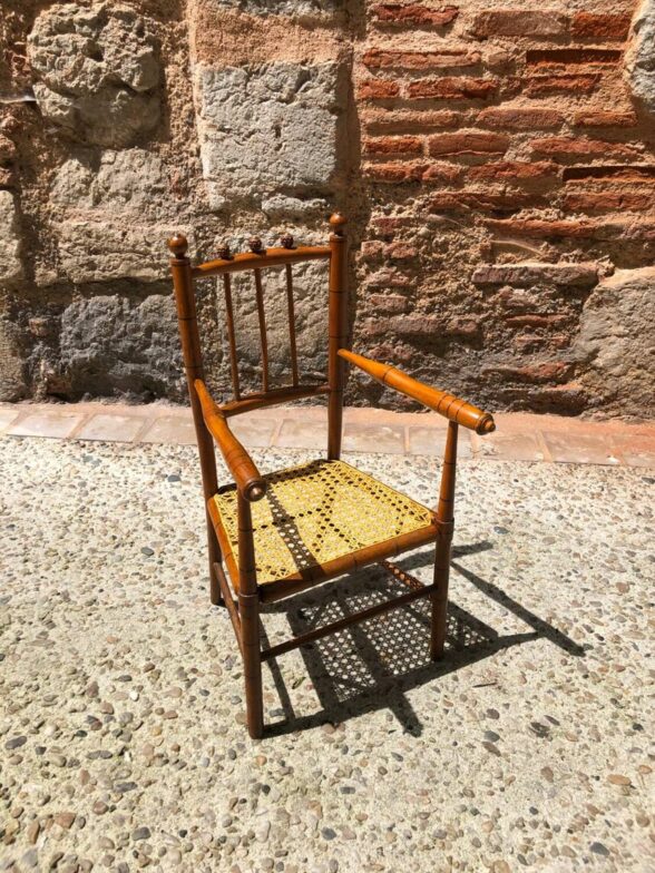 Chaise pour poupée 1900